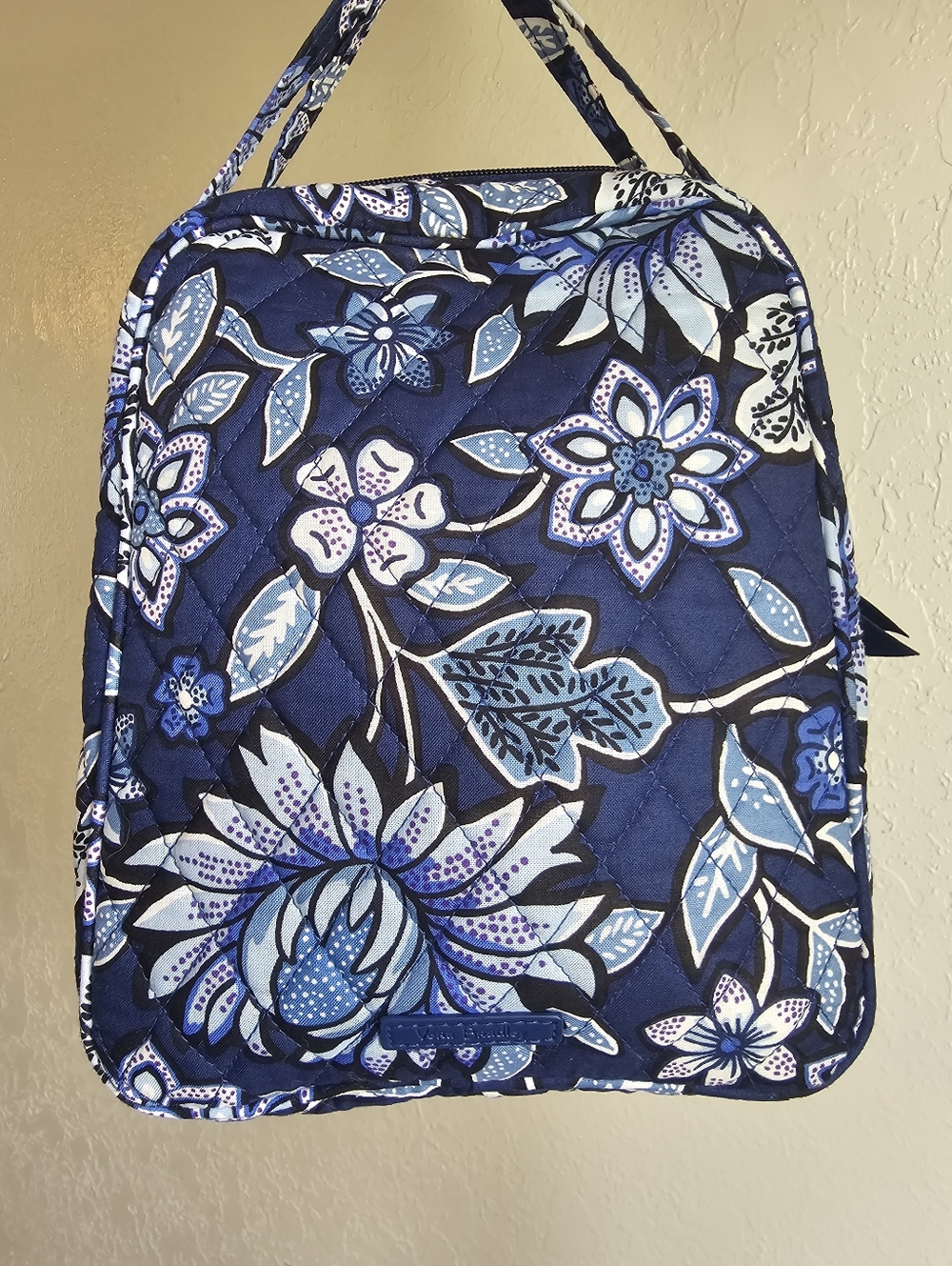 Vera Bradley Lunch Bunch Insulated Lunch Bag in Tropics Tapestry Pattern